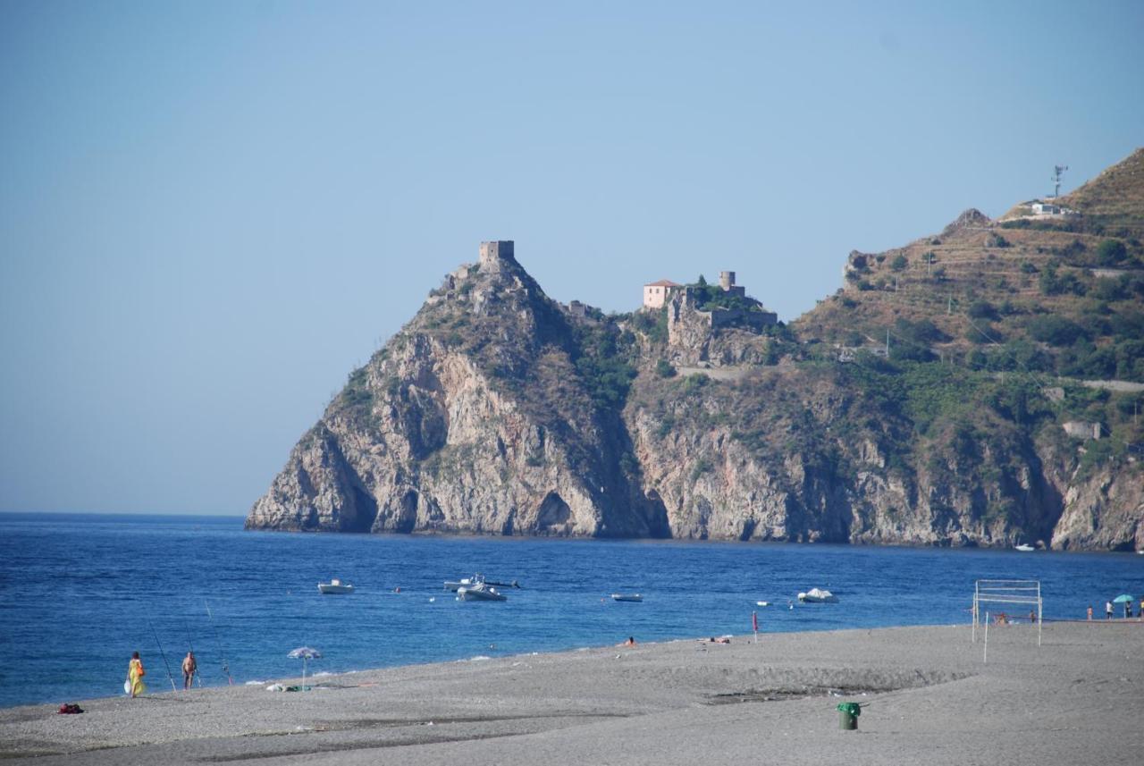 Quattro Torri B&B Santa Teresa Di Riva Eksteriør bilde